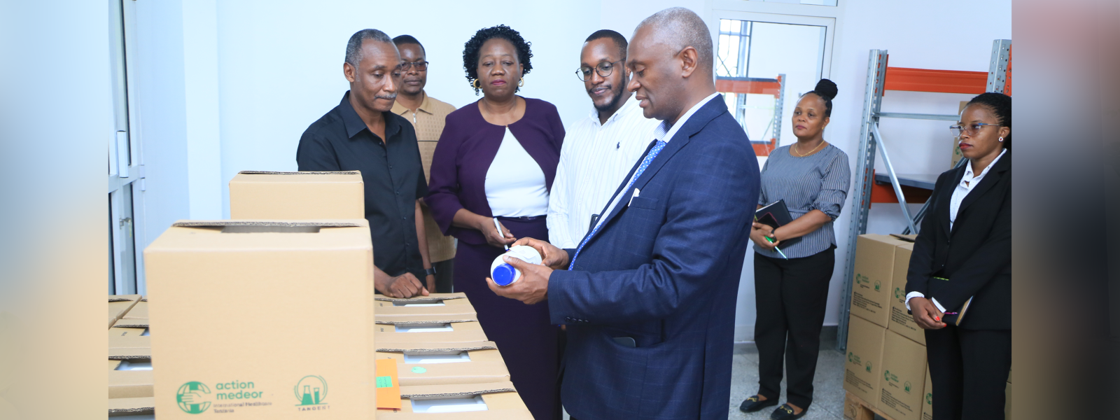 First slide [1600x600]