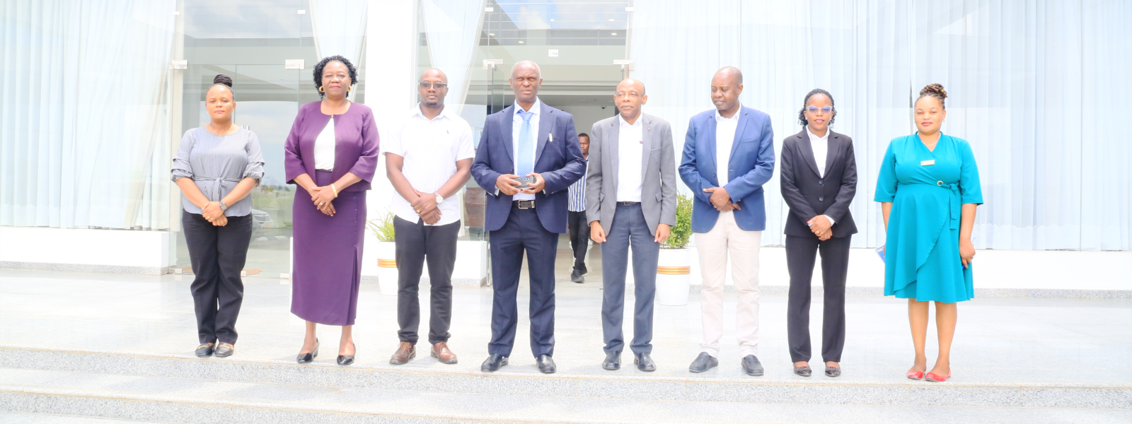 First slide [1600x600]