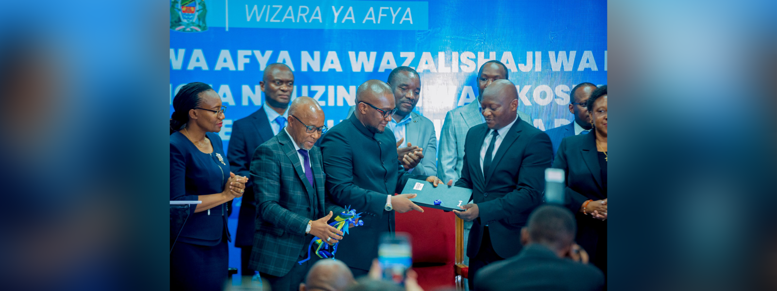 First slide [1600x600]