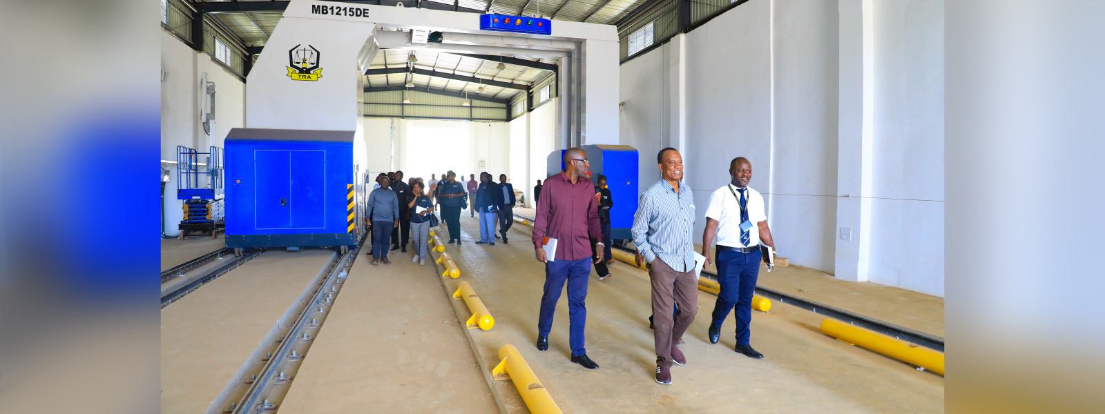 First slide [1600x600]