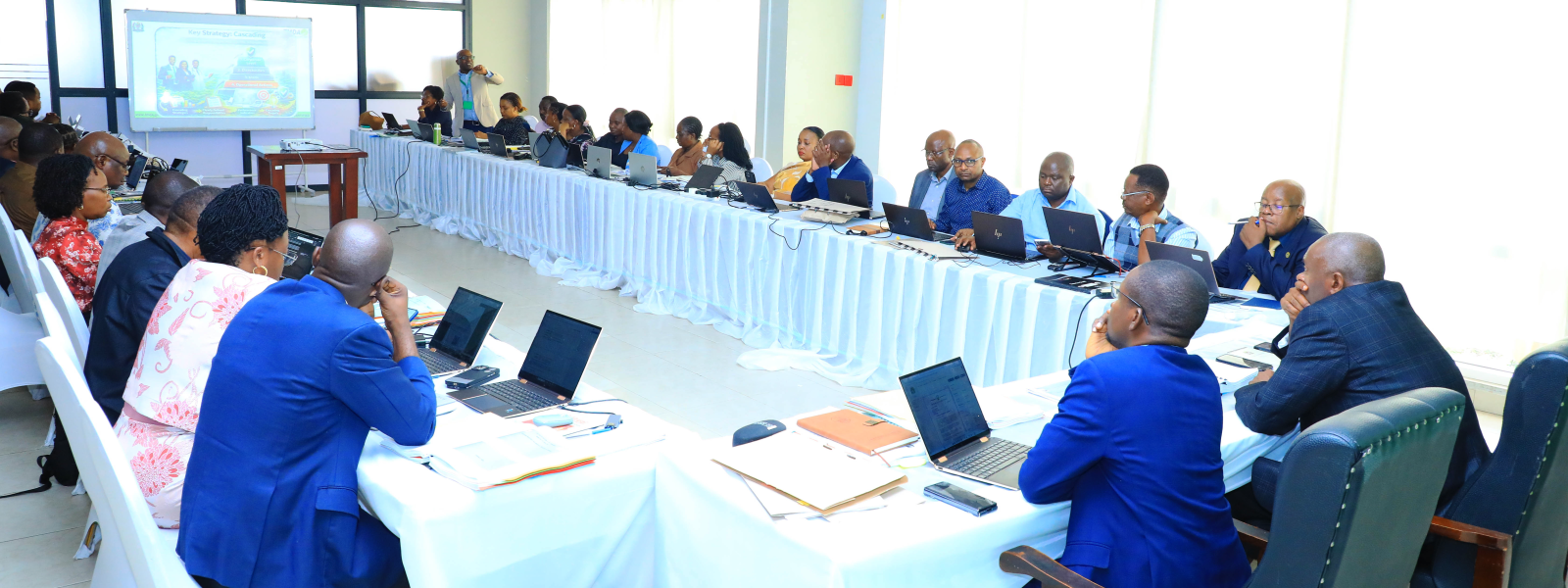 First slide [1600x600]