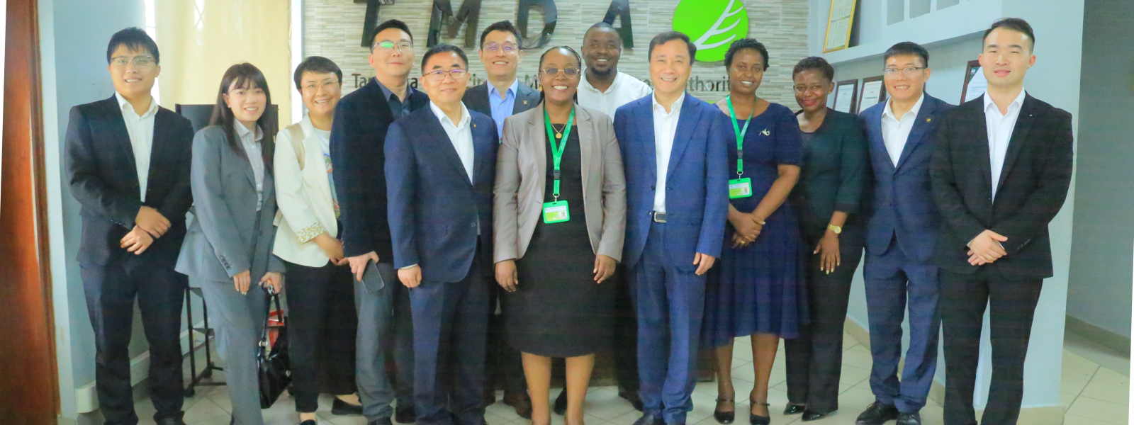 First slide [1600x600]