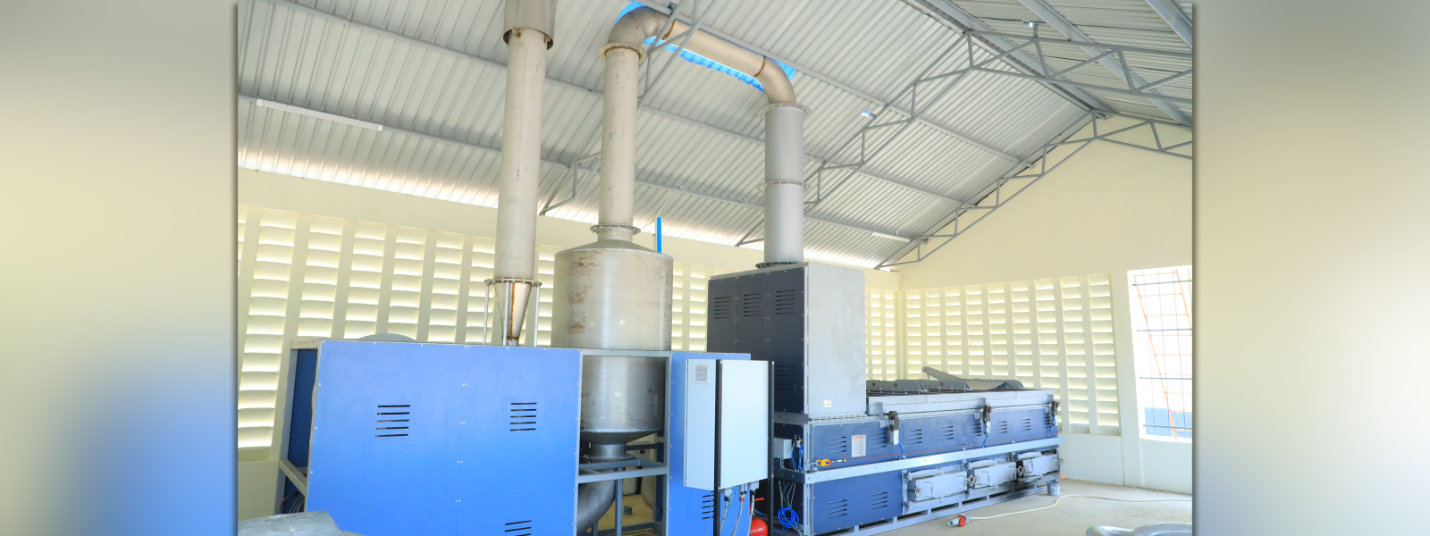 First slide [1600x600]